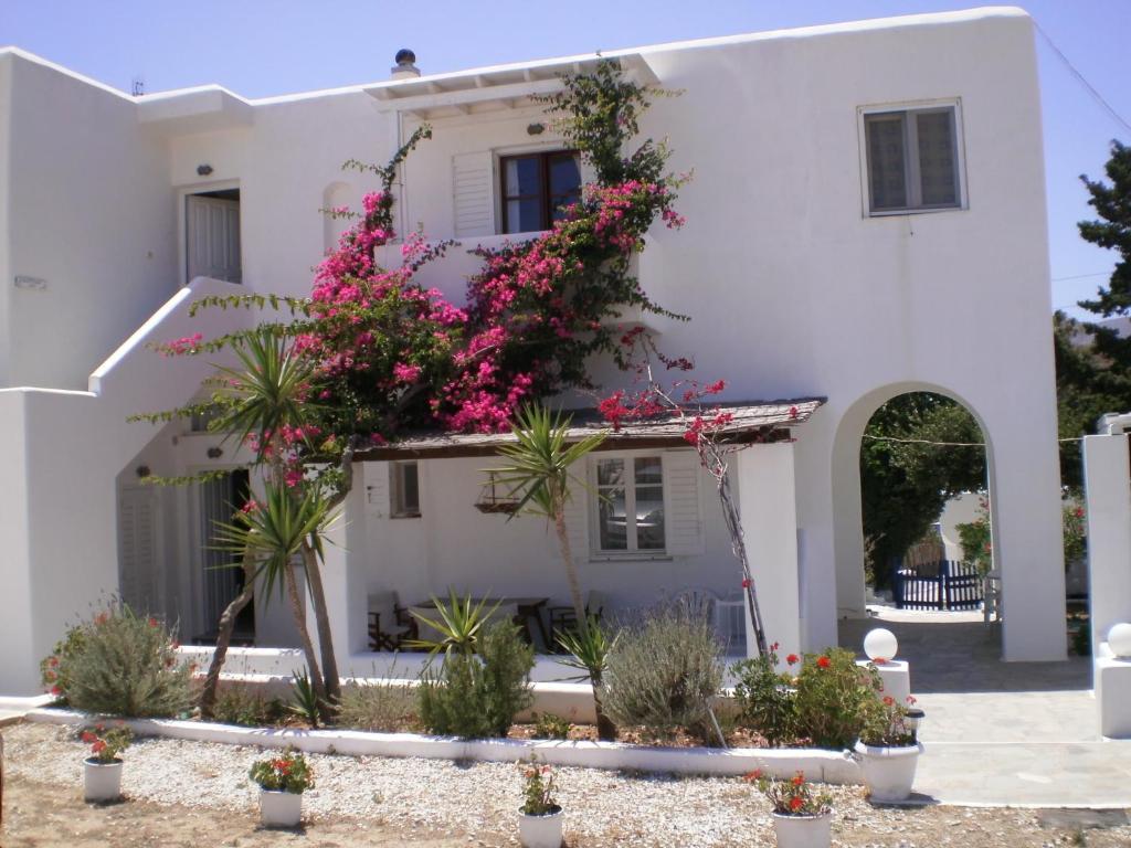 Paros Rita Studios Píszo Livádi Kültér fotó